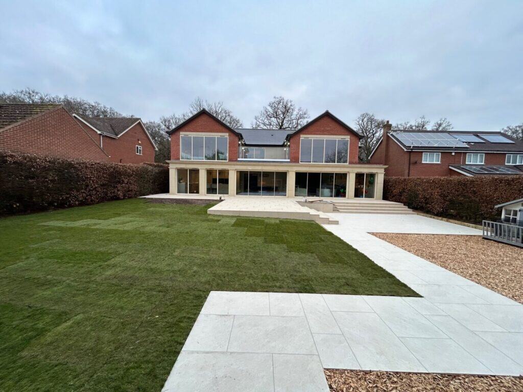 Why choose Simons Landscaping? April 2025